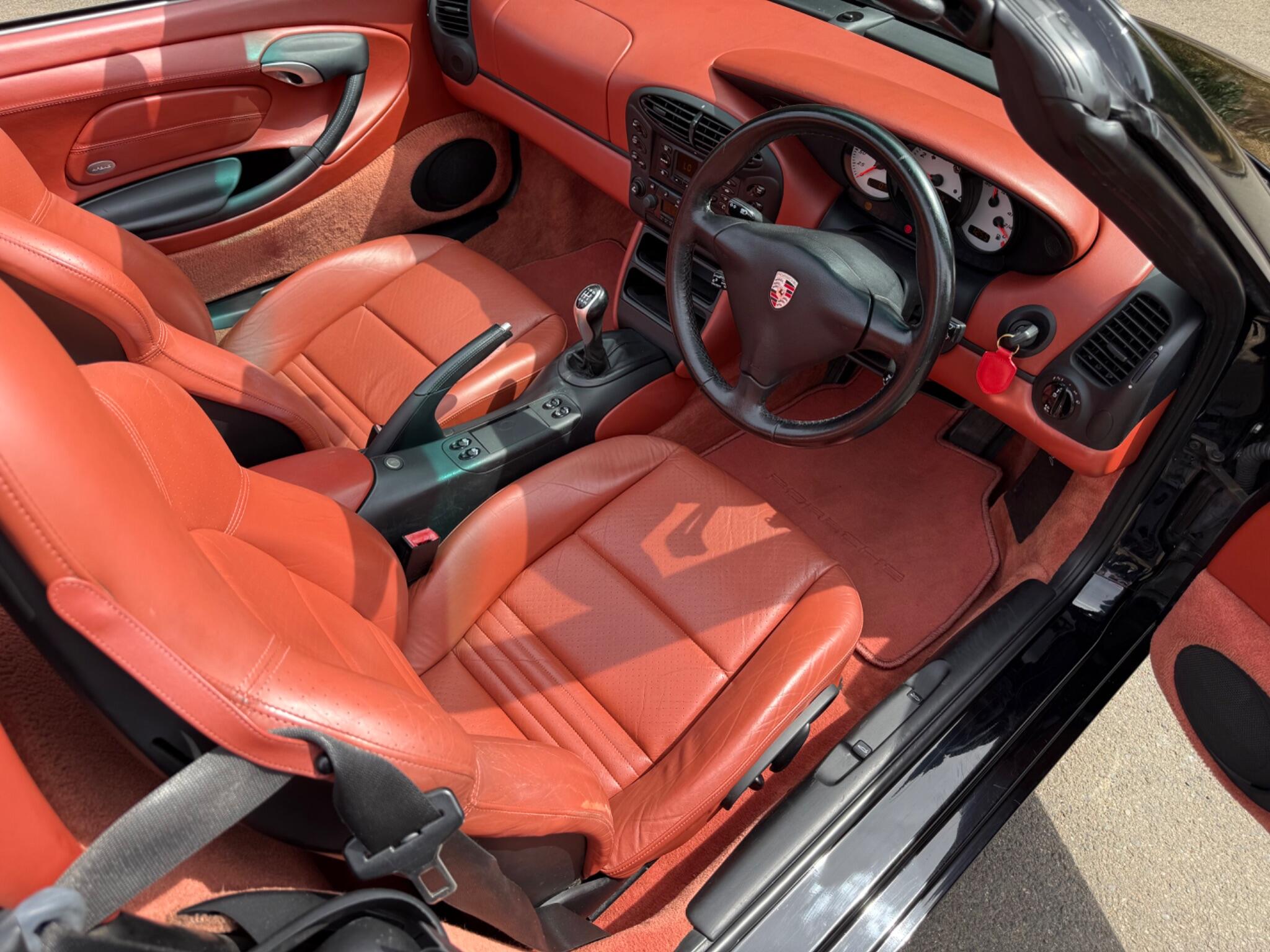 Porsche Boxster 2.7 986 2dr — photo 75 of 86